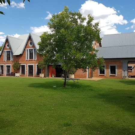 Millstream Inn Guest House Skeerpoort 외부 사진